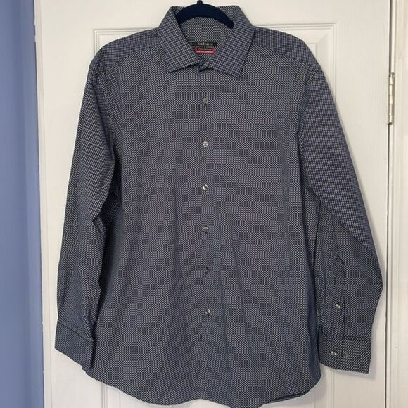 Van Heusen Other - Men’s button down shirt